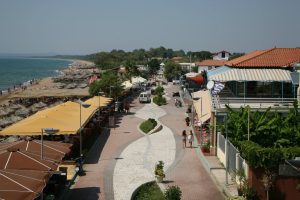 400 sq.m. Plot, 100m from the Beach, Kourouta 5 pezodromos2